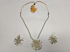 Handmade Floral Necklace Earrings with Necklace Set | Off-White 
