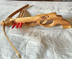 WOODEN BOO AND ARROW GUN